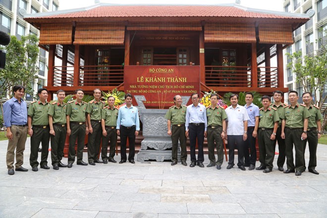 Bộ Công an khánh thành Nhà tưởng niệm Chủ tịch Hồ Chí Minh - ảnh 1